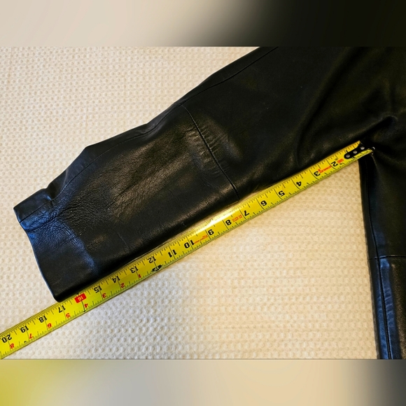Marvin Richard's Genuine Leather Coat with Accent Fur in S. Beautiful! - Picture 8 of 10